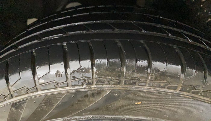 2015 Ford Ecosport TREND+ 1.0L ECOBOOST, Petrol, Manual, 83,915 km, Left Rear Tyre Tread