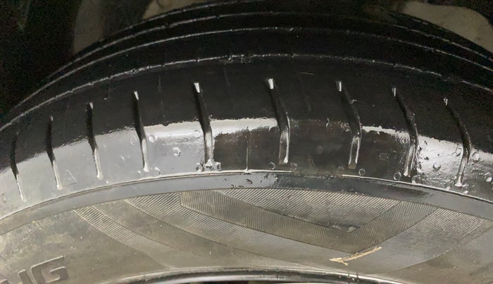 2015 Ford Ecosport TREND+ 1.0L ECOBOOST, Petrol, Manual, 83,915 km, Left Front Tyre Tread