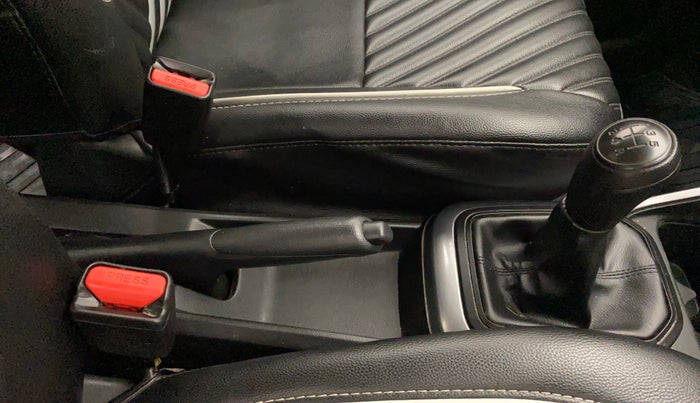 2022 Maruti IGNIS SIGMA 1.2, Petrol, Manual, 33,941 km, Gear Lever