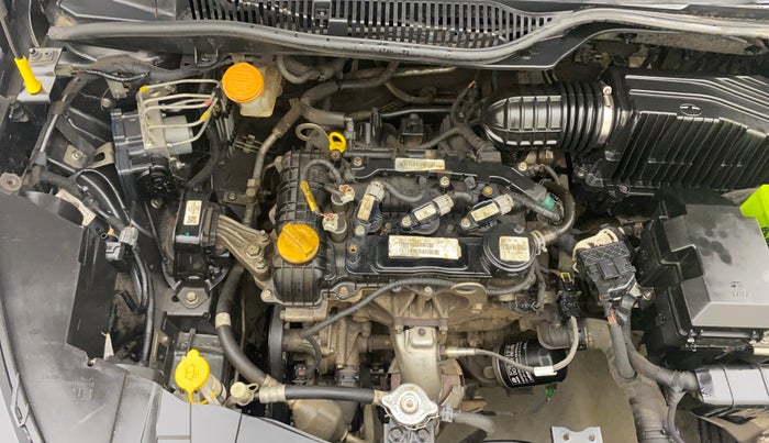 2021 Tata ALTROZ XT PETROL, Petrol, Manual, 74,084 km, Engine View - Right