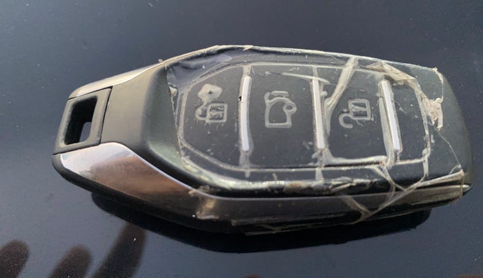 2019 Mahindra XUV500 W9, Diesel, Manual, 56,437 km, Key Close Up