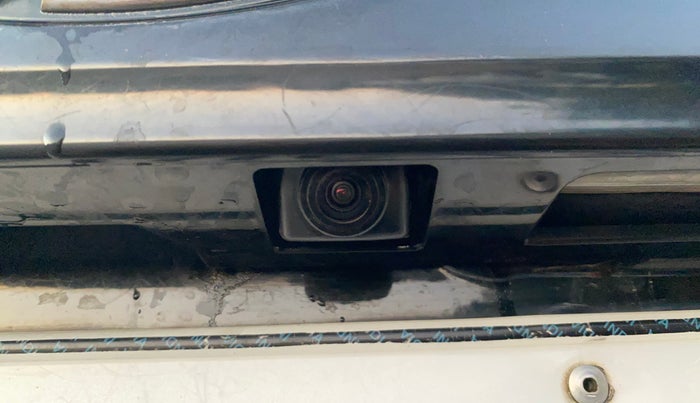 2019 Mahindra XUV500 W9, Diesel, Manual, 56,437 km, Parking Camera