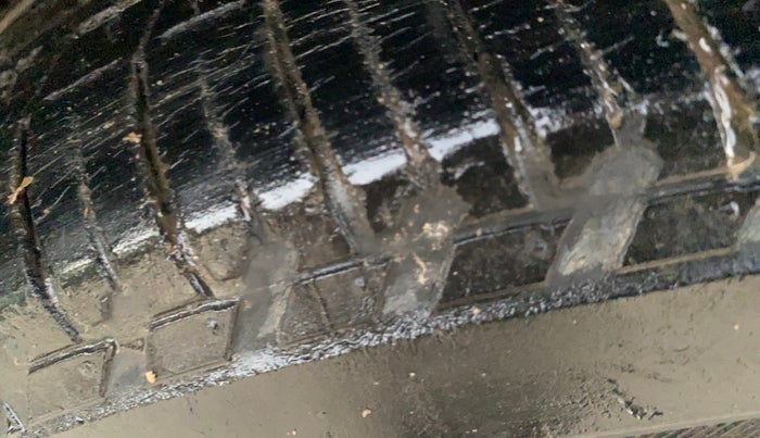 2019 Mahindra XUV500 W9, Diesel, Manual, 56,437 km, Right Rear Tyre Tread