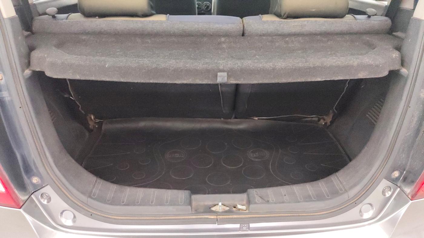 2013 Maruti Wagon R 1.0 VXI, Petrol, Manual, 73,398 km, Boot Inside
