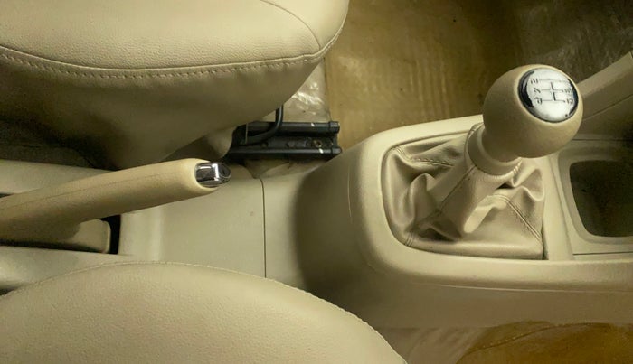 2013 Maruti Ertiga ZXI, Petrol, Manual, 40,809 km, Gear Lever