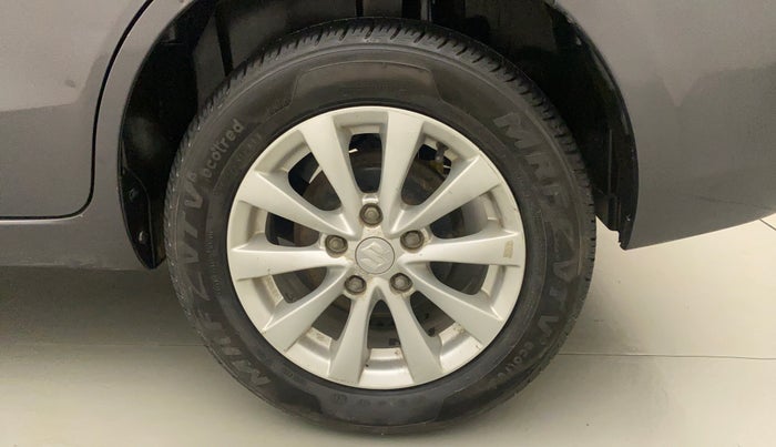 2013 Maruti Ertiga ZXI, Petrol, Manual, 40,809 km, Left Rear Wheel