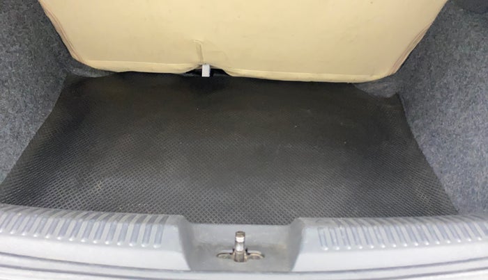 2017 Volkswagen Polo HIGHLINE1.2L, Petrol, Manual, 28,989 km, Boot Inside