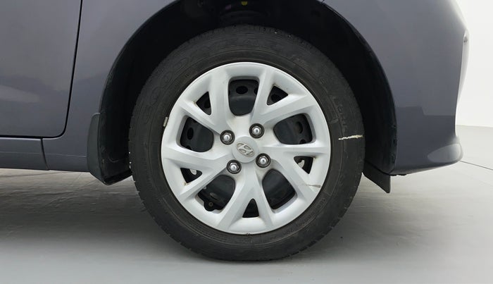 2017 Hyundai Grand i10 SPORTZ 1.2 KAPPA VTVT, Petrol, Manual, 17,238 km, Right Front Wheel