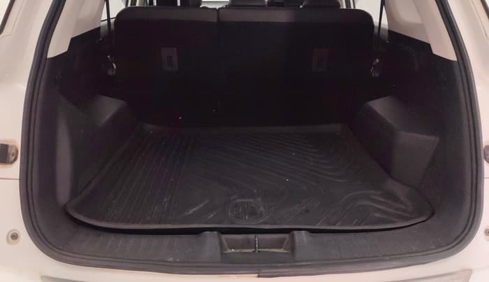 2019 MG HECTOR SHARP 1.5 DCT PETROL, Petrol, Automatic, 77,275 km, Boot Inside