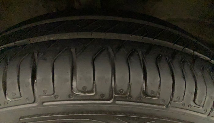 2012 Maruti Wagon R 1.0 VXI, Petrol, Manual, 17,709 km, Left Rear Tyre Tread