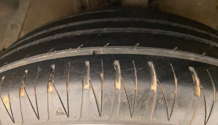 2012 Hyundai i20 SPORTZ 1.2, Petrol, Manual, 80,577 km, Left Front Tyre Tread