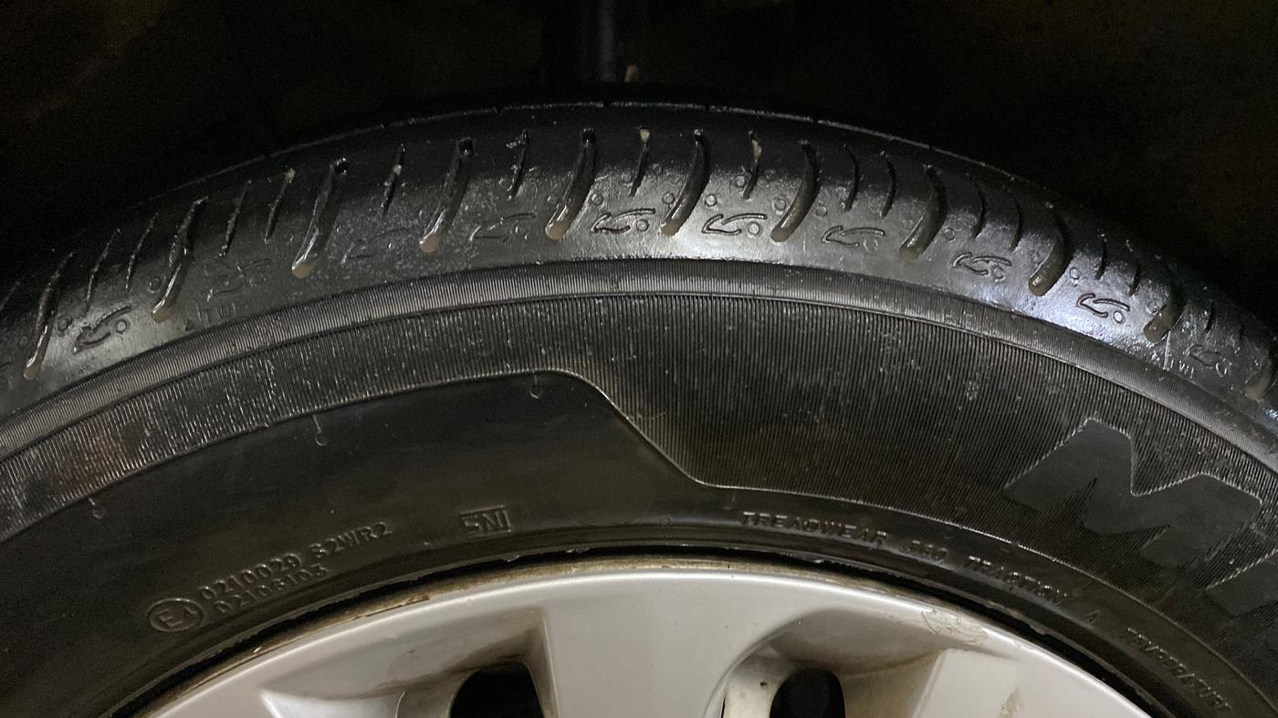 2021 Maruti Baleno SIGMA PETROL 1.2, Petrol, Manual, 39,089 km, Left Rear Tyre Tread