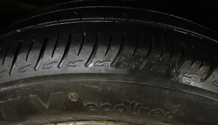 2021 Maruti Baleno SIGMA PETROL 1.2, Petrol, Manual, 39,229 km, Right Front Tyre Tread