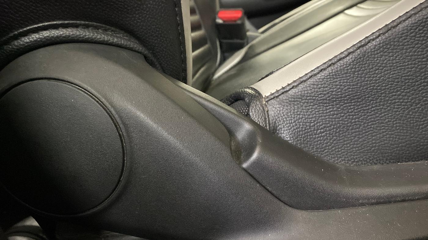 2021 Maruti Baleno SIGMA PETROL 1.2, Petrol, Manual, 39,089 km, Driver Side Adjustment Panel