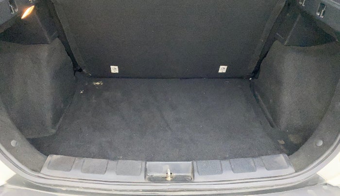 2021 Tata NEXON XM SUNROOF DIESEL, Diesel, Manual, 35,139 km, Dicky (Boot door) - Parcel tray missing