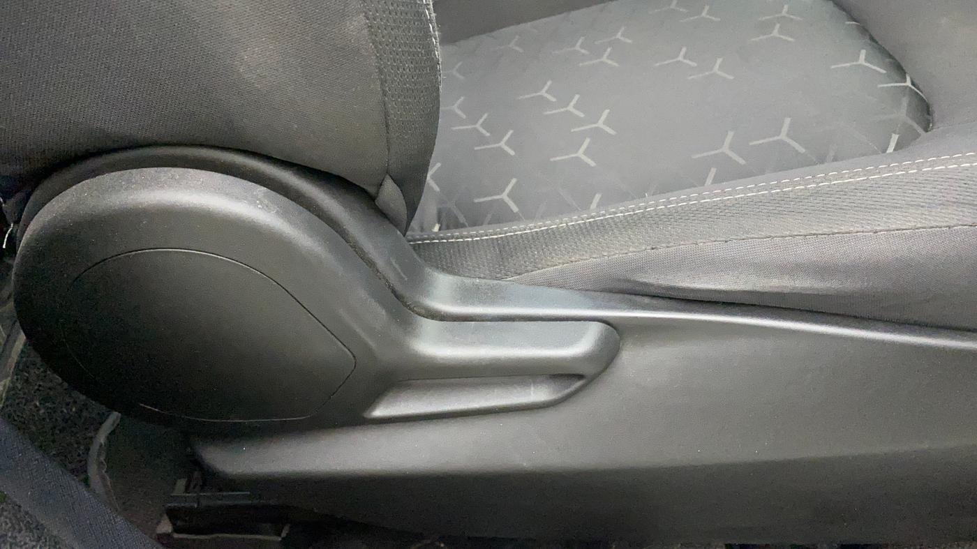 2021 Tata NEXON XM SUNROOF DIESEL, Diesel, Manual, 35,139 km, Driver Side Adjustment Panel