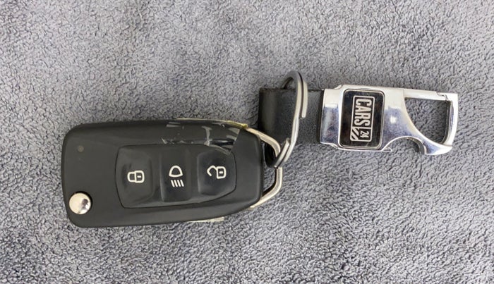 2021 Tata NEXON XM SUNROOF DIESEL, Diesel, Manual, 35,139 km, Key Close Up