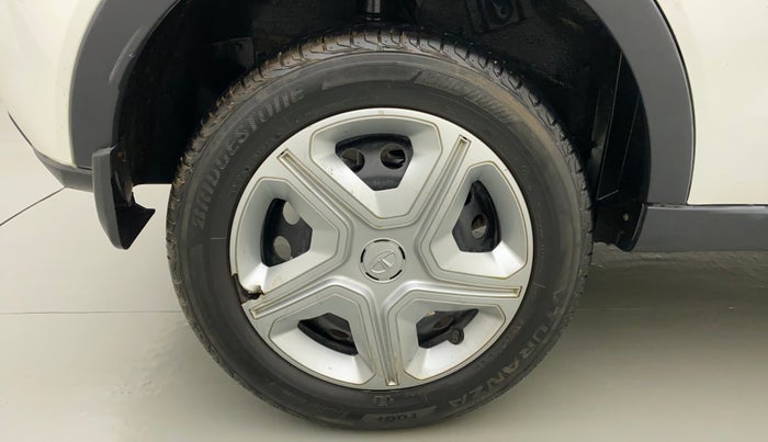 2021 Tata NEXON XM SUNROOF DIESEL, Diesel, Manual, 35,139 km, Right Rear Wheel