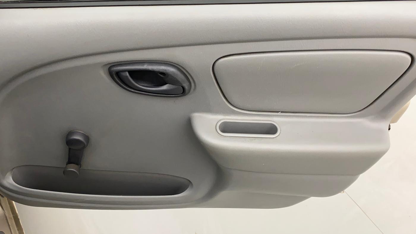 2012 Maruti Alto K10 LXI, Petrol, Manual, 72,479 km, Driver Side Door Panels Control