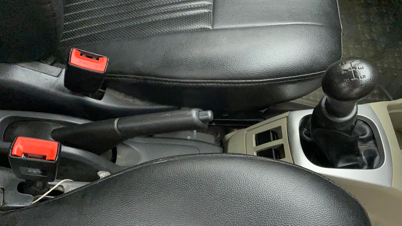 2016 Maruti Alto K10 VXI, Petrol, Manual, 32,658 km, Gear Lever