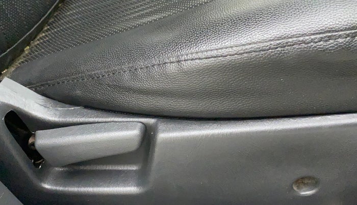 2016 Maruti Alto K10 VXI, Petrol, Manual, 32,658 km, Driver Side Adjustment Panel