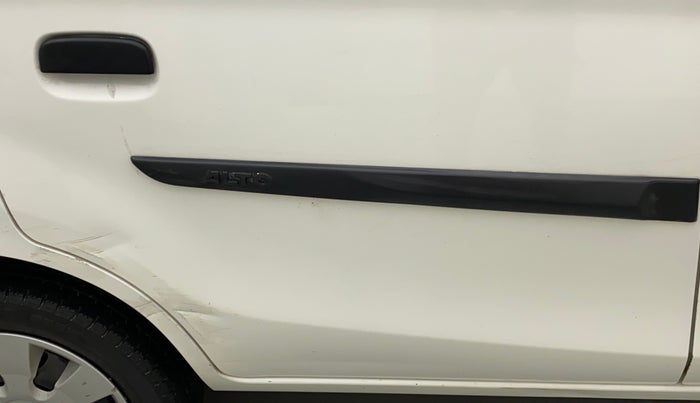 2016 Maruti Alto K10 VXI, Petrol, Manual, 32,658 km, Right rear door - Slightly dented