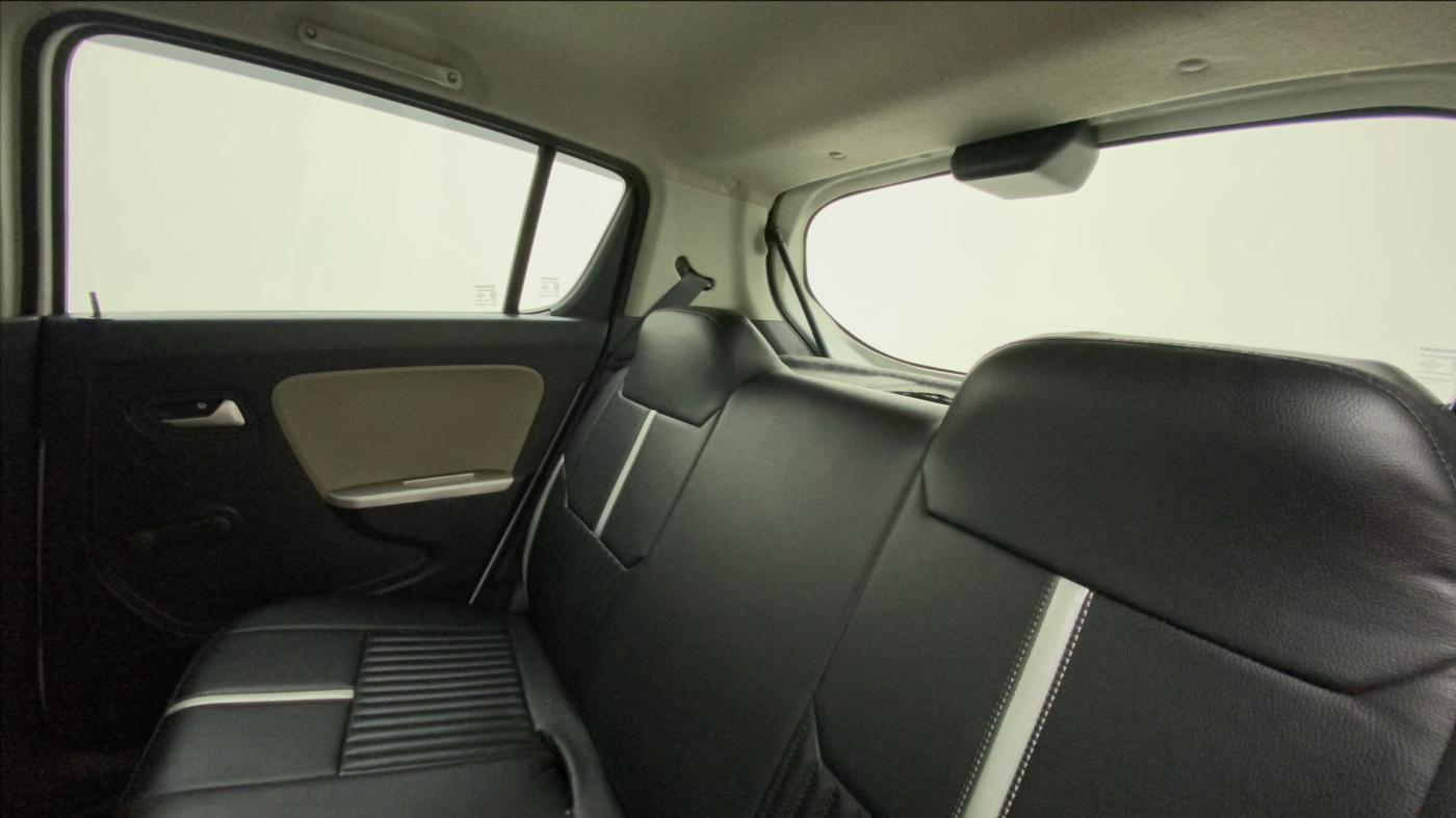 2016 Maruti Alto K10 VXI, Petrol, Manual, 32,658 km, Right Side Rear Door Cabin