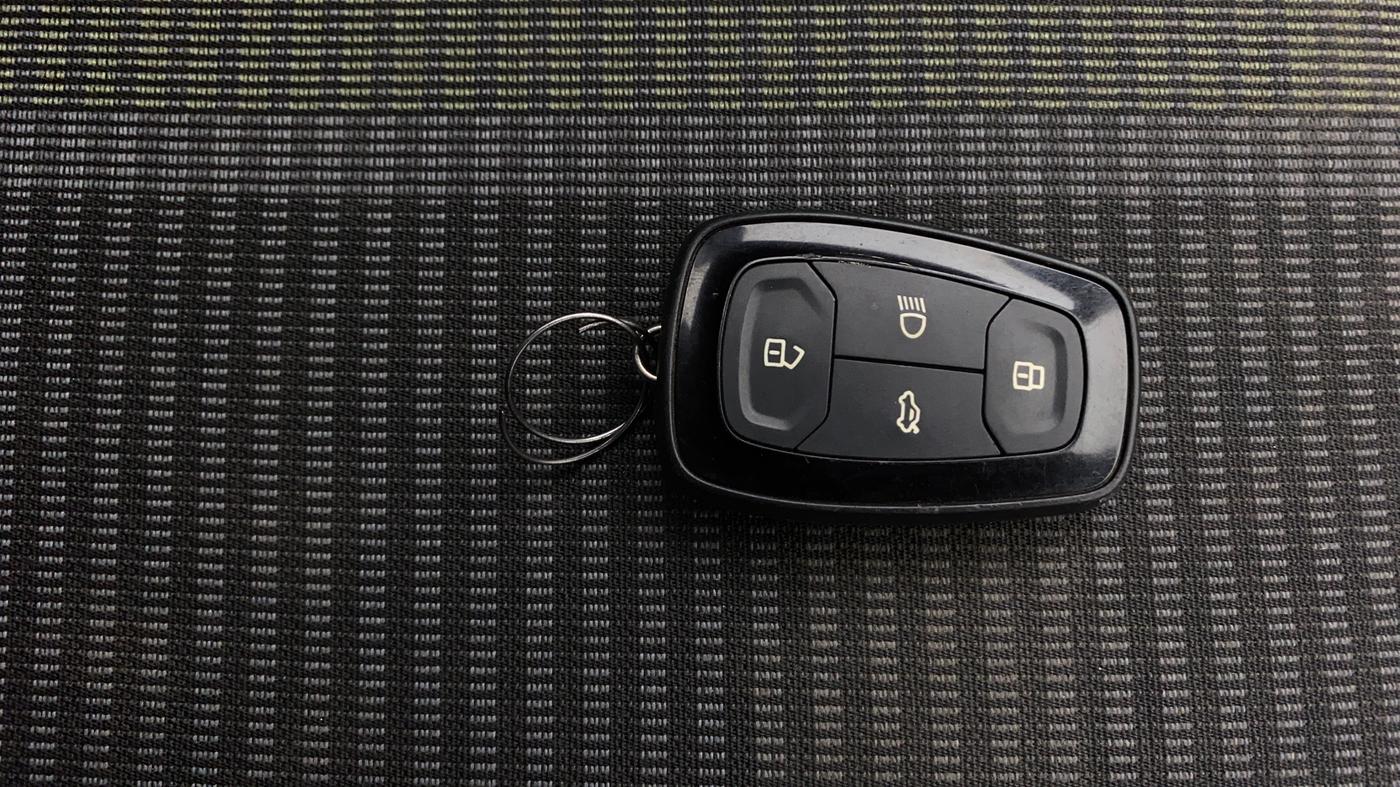2023 Tata TIAGO NRG XZ MT, Petrol, Manual, 13,447 km, Key Close Up