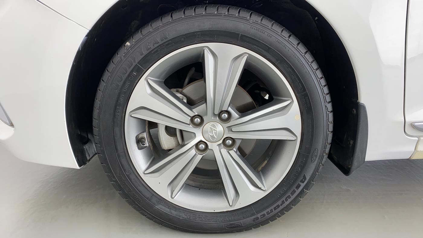 2017 Hyundai Verna 1.6 CRDI SX + AT, Diesel, Automatic, 91,337 km, Left Front Wheel