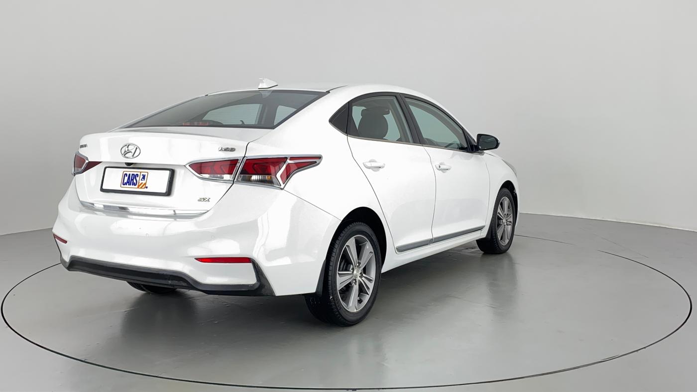 2017 Hyundai Verna 1.6 CRDI SX + AT, Diesel, Automatic, 91,337 km, Right Back Diagonal