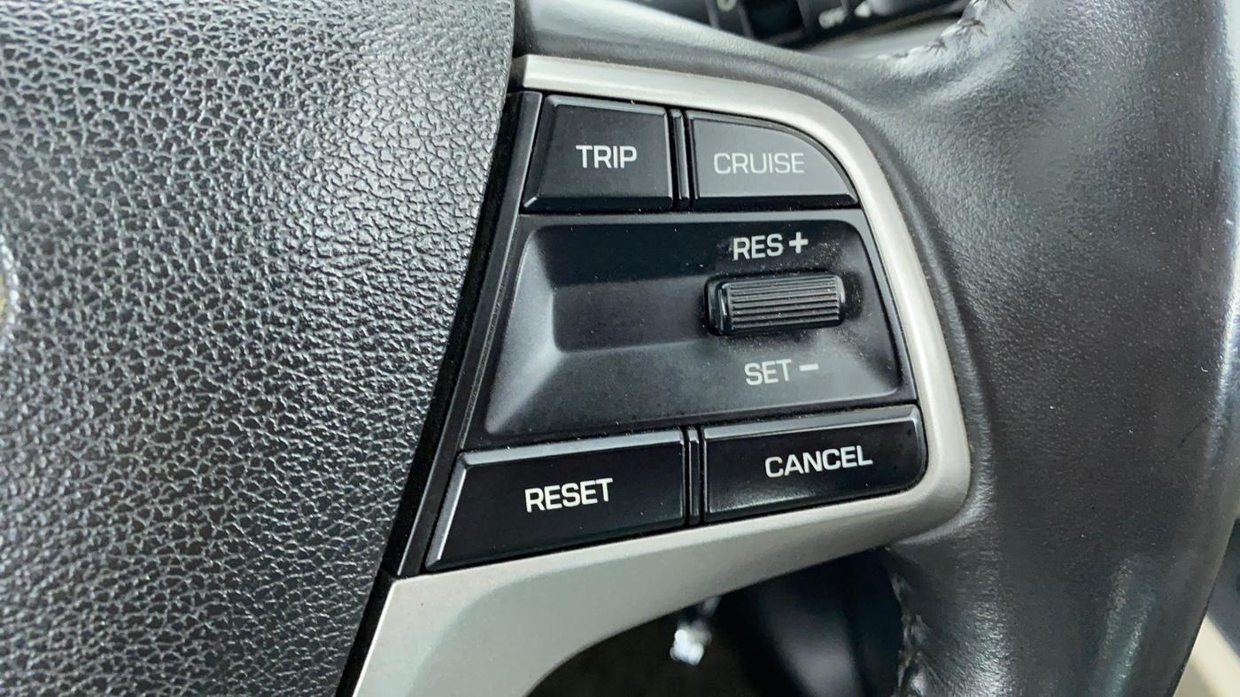 2017 Hyundai Verna 1.6 CRDI SX + AT, Diesel, Automatic, 91,337 km, Adaptive Cruise Control