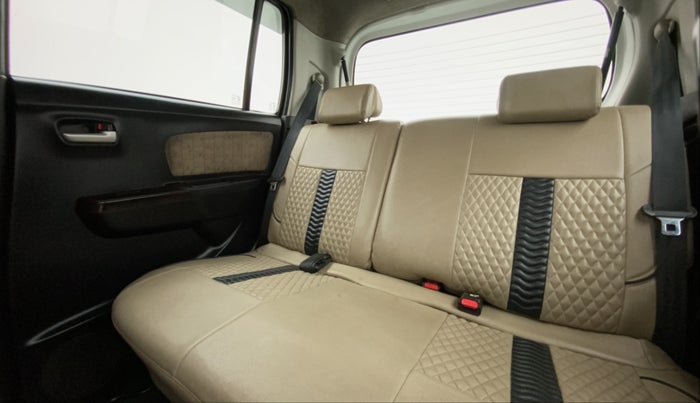 2017 Maruti Wagon R 1.0 VXI OPT, Petrol, Manual, 59,896 km, Right Side Rear Door Cabin