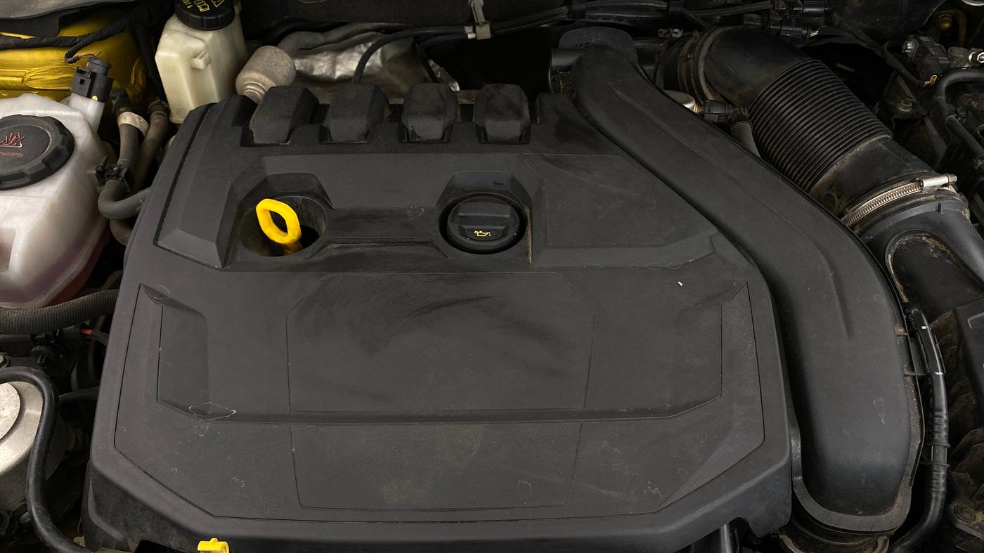 2022 Volkswagen TAIGUN GT 1.5 TSI MT, Petrol, Manual, 64,712 km, Engine View