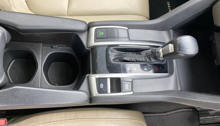 2019 Honda Civic 1.8L I-VTEC VX CVT, Petrol, Automatic, 72,801 km, Gear Lever