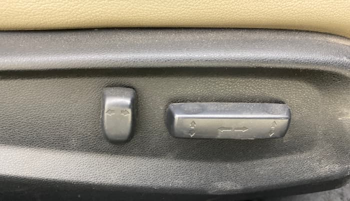 2019 Honda Civic 1.8L I-VTEC VX CVT, Petrol, Automatic, 72,801 km, Driver Side Adjustment Panel