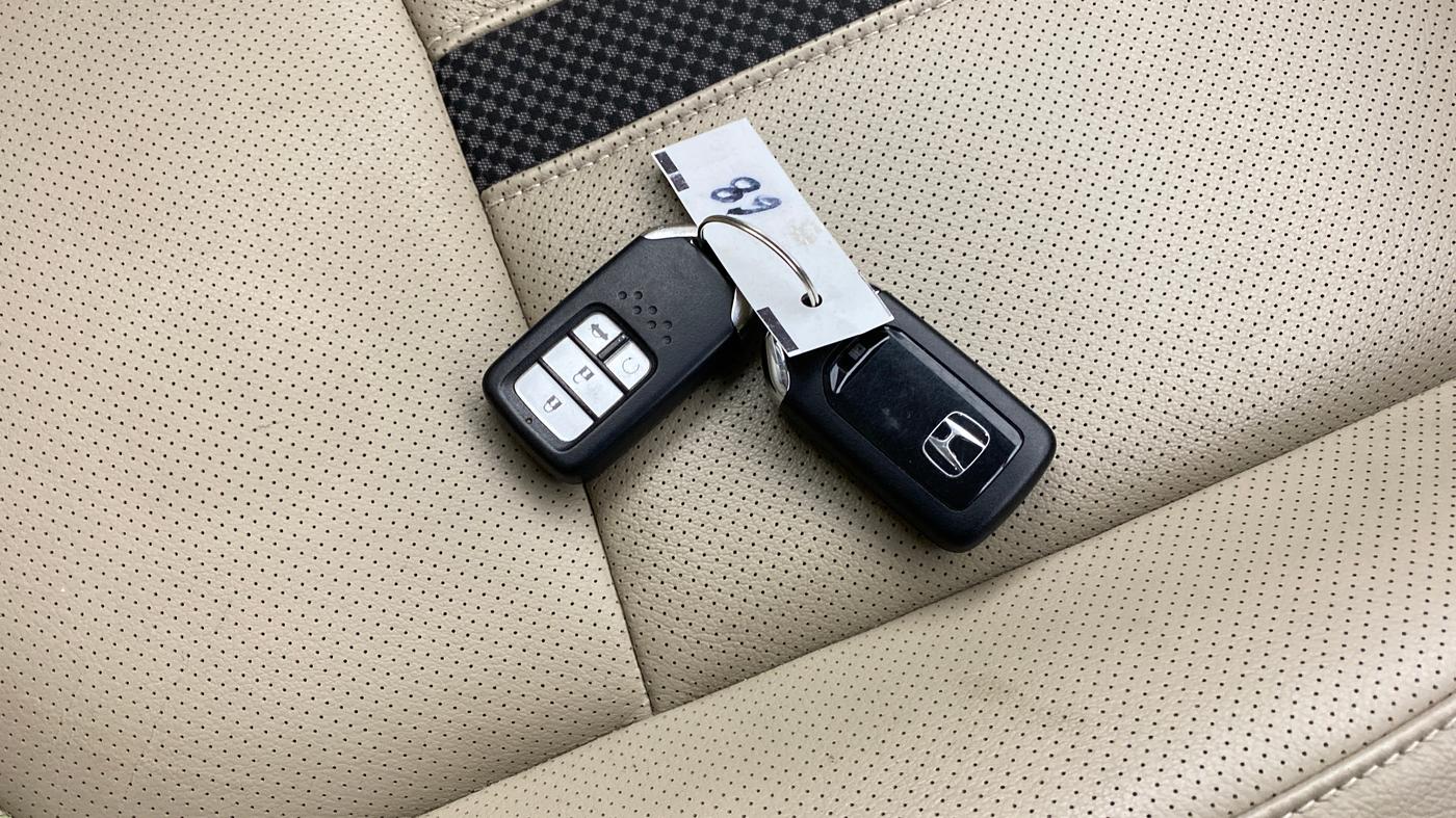 2019 Honda Civic 1.8L I-VTEC VX CVT, Petrol, Automatic, 72,801 km, Key Close Up