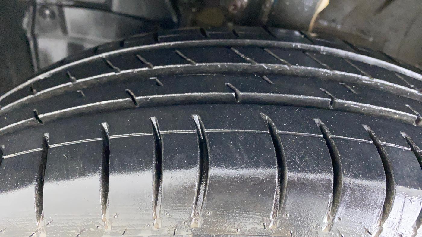 2021 Maruti New Wagon-R LXI CNG 1.0 L, CNG, Manual, 95,966 km, Left Front Tyre Tread
