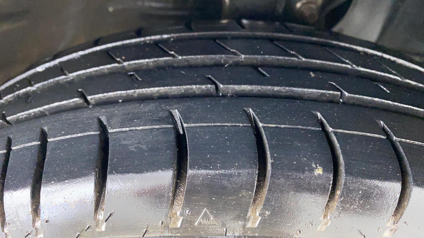 2021 Maruti New Wagon-R LXI CNG 1.0 L, CNG, Manual, 95,966 km, Right Front Tyre Tread