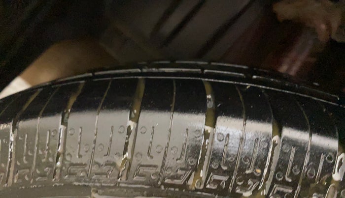 2022 Maruti Ertiga   VXI (O) CNG, CNG, Manual, 71,626 km, Right Rear Tyre Tread