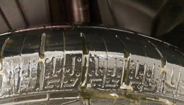 2022 Maruti Ertiga   VXI (O) CNG, CNG, Manual, 71,626 km, Left Rear Tyre Tread