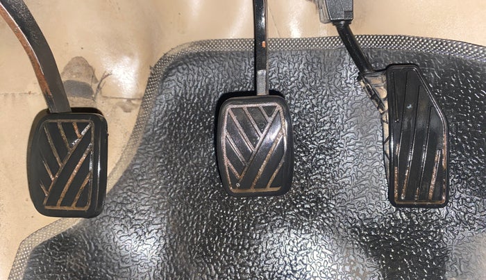 2022 Maruti Ertiga   VXI (O) CNG, CNG, Manual, 71,626 km, Pedals