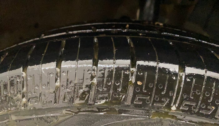 2022 Maruti Ertiga   VXI (O) CNG, CNG, Manual, 71,626 km, Right Front Tyre Tread