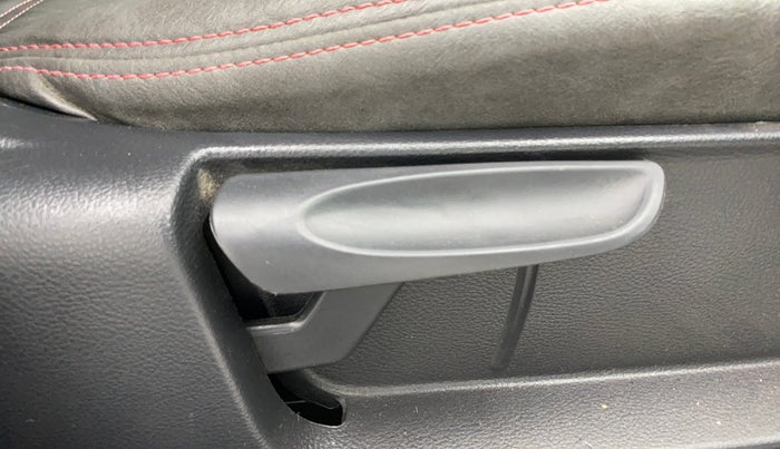 2022 Volkswagen Polo HIGHLINE PLUS 1.0L TSI, Petrol, Manual, 32,468 km, Driver Side Adjustment Panel