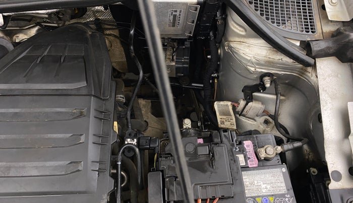 2022 Volkswagen Polo HIGHLINE PLUS 1.0L TSI, Petrol, Manual, 32,468 km, Engine View - Left