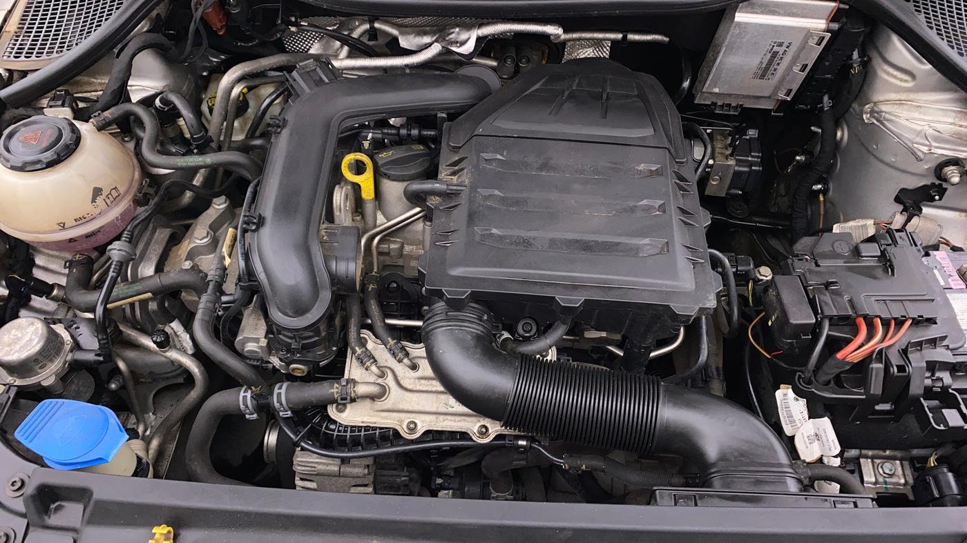 2022 Volkswagen Polo HIGHLINE PLUS 1.0L TSI, Petrol, Manual, 32,620 km, Engine View