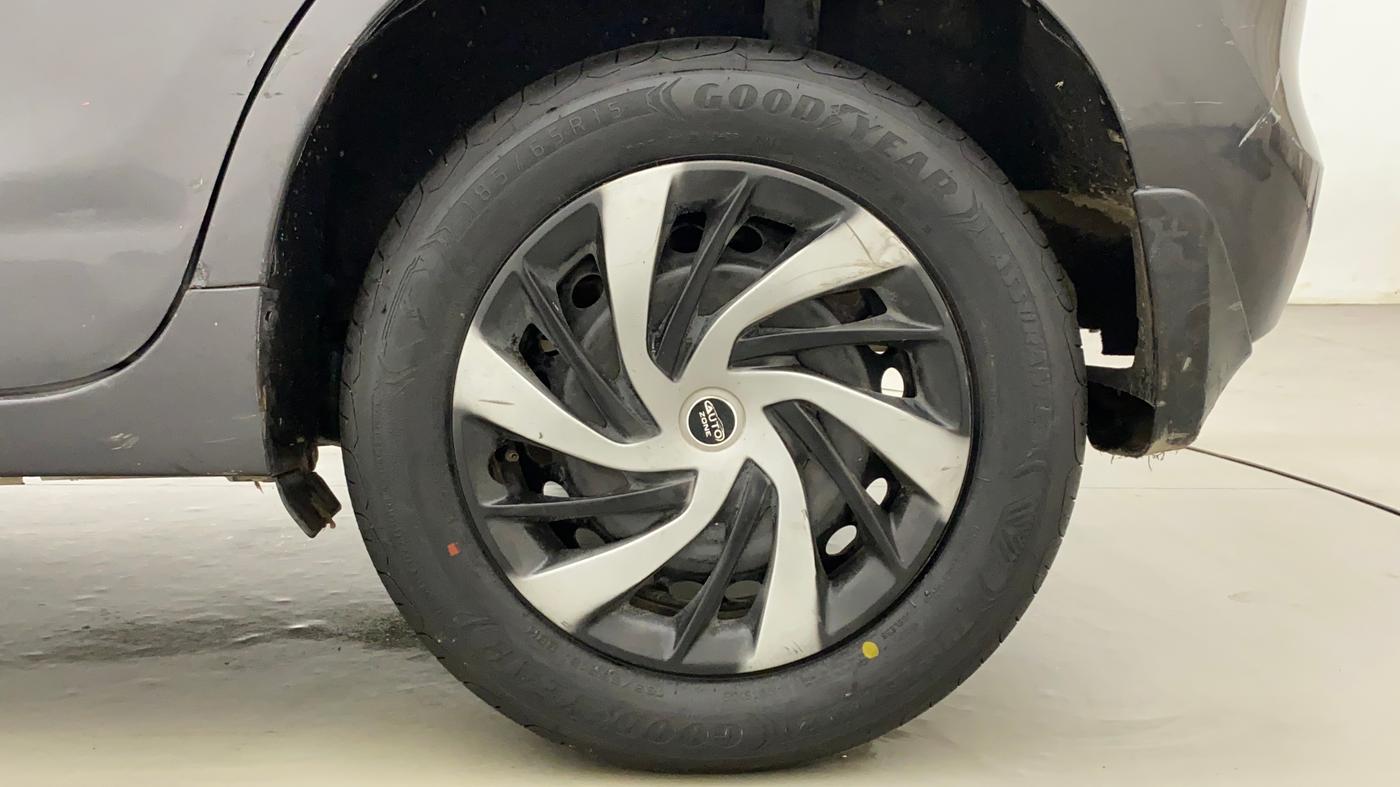 2017 Maruti Baleno DELTA PETROL 1.2, Petrol, Manual, 89,865 km, Left Rear Wheel