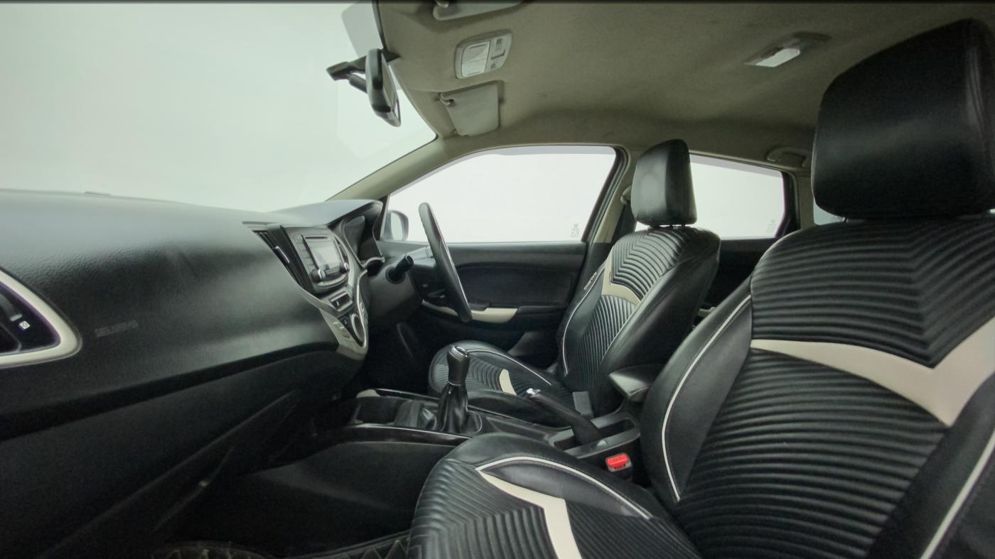 2017 Maruti Baleno DELTA PETROL 1.2, Petrol, Manual, 89,865 km, Right Side Front Door Cabin