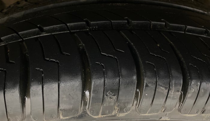 2014 Honda Mobilio 1.5L I-VTEC S, Petrol, Manual, 79,192 km, Right Rear Tyre Tread