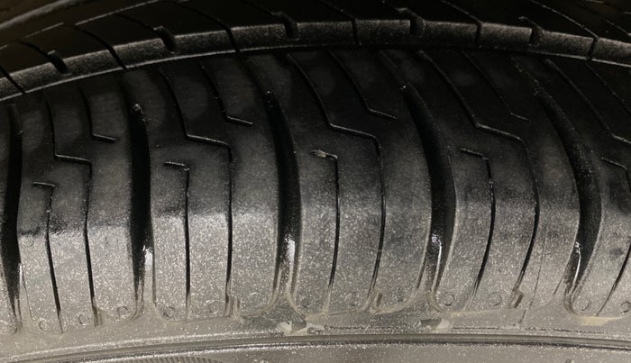 2014 Honda Mobilio 1.5L I-VTEC S, Petrol, Manual, 79,192 km, Left Rear Tyre Tread