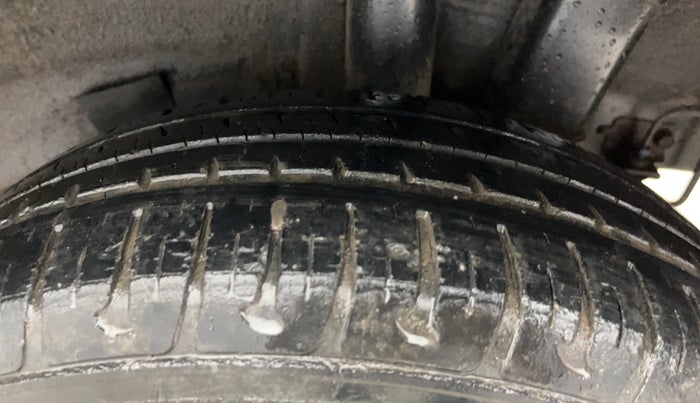 2018 Hyundai Grand i10 MAGNA 1.2 KAPPA VTVT, Petrol, Manual, 36,806 km, Left Rear Tyre Tread